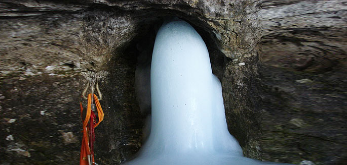 Kashmir Shakti Peeth or Amarnath Shakti Peeth